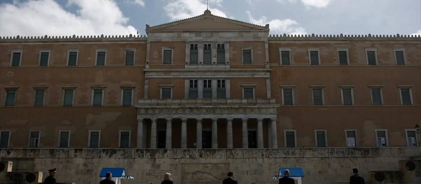 Αυτή είναι η αισιόδοξη πρόβλεψη - ΚΕΠΕ: «Η ύφεση στην Ελλάδα δεν θα ξεπεράσει το 7,16%»